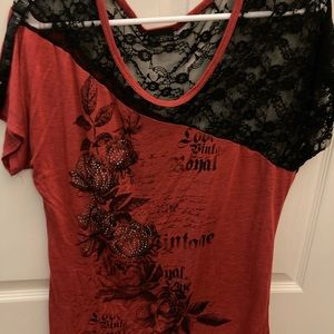 Daytrip super cute shirt from the Buckle